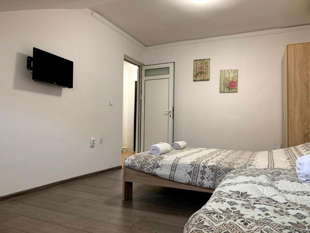 Samuil Apartment *